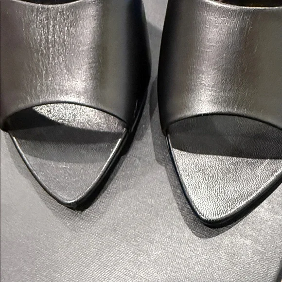 Saint Laurent Heeled Mules - Picture 6 of 8